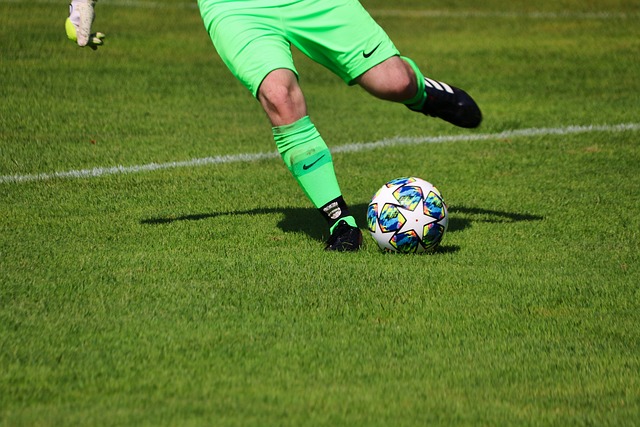 他较早地展 他较早地展